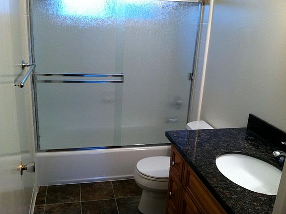 3rd image of 676 N 5th St APT 6