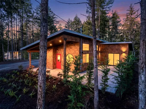 2450 Carpenter Rd, Sooke, BC V9Z 0R1
