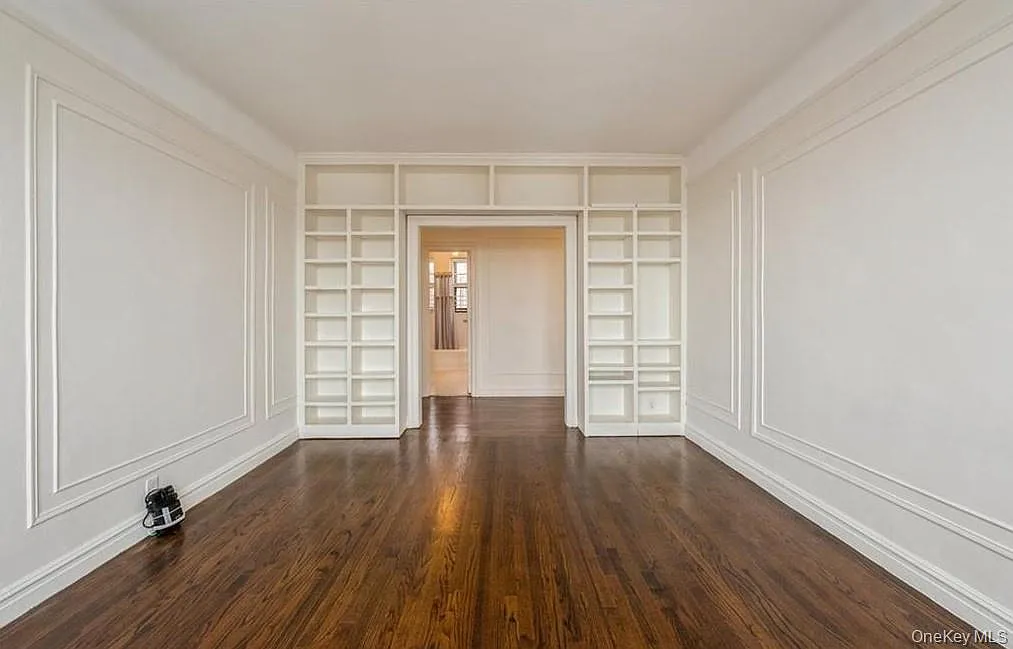 2 bed, 1.0 bath, 94966 sqft, $3,500 — Photo 3