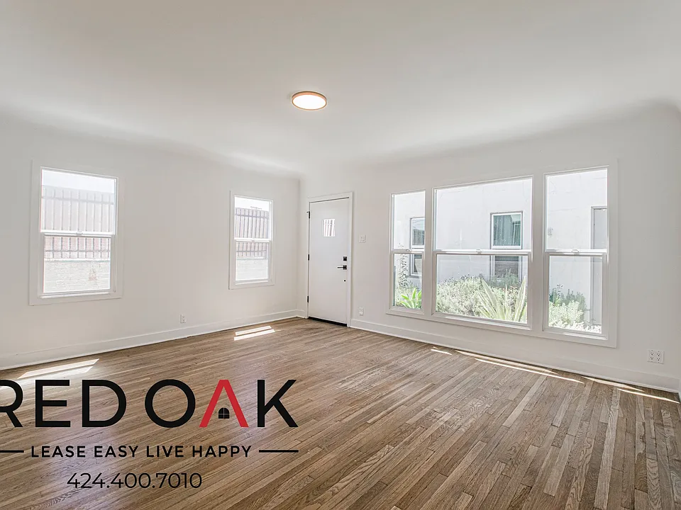 328 N Kingsley Dr #332