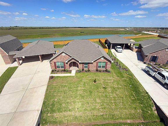 2nd image of 3404 Bahia Rd