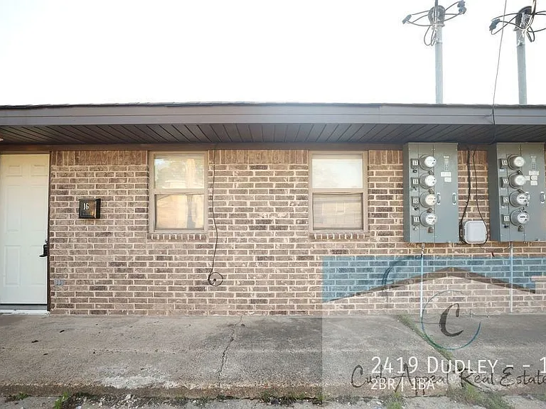 2419 Dudley St #14 — Photo 12