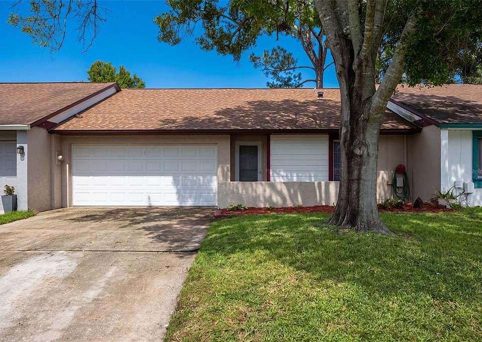 1st image of 102 OAKRIDGE COURT