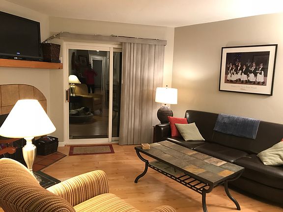 4th image of 414 W Beaver Creek Blvd APT B-4
