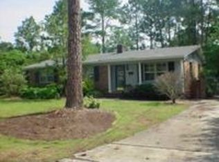 2736 Millbrook Rd, Fayetteville, NC 28303