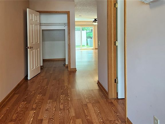 2nd image of 6413 Forest Park Dr