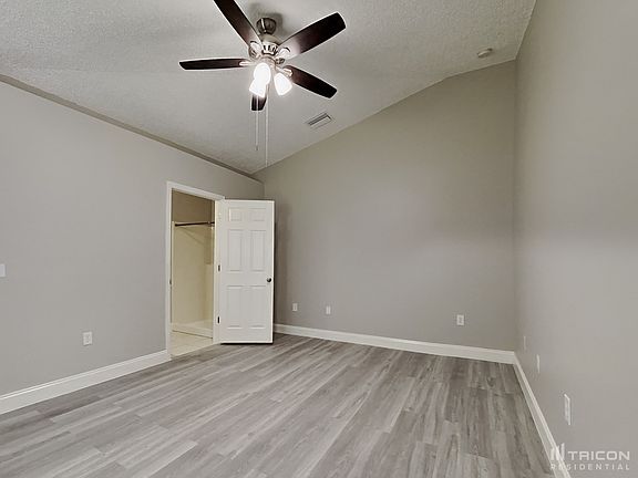 5th image of 1541 Puritan St