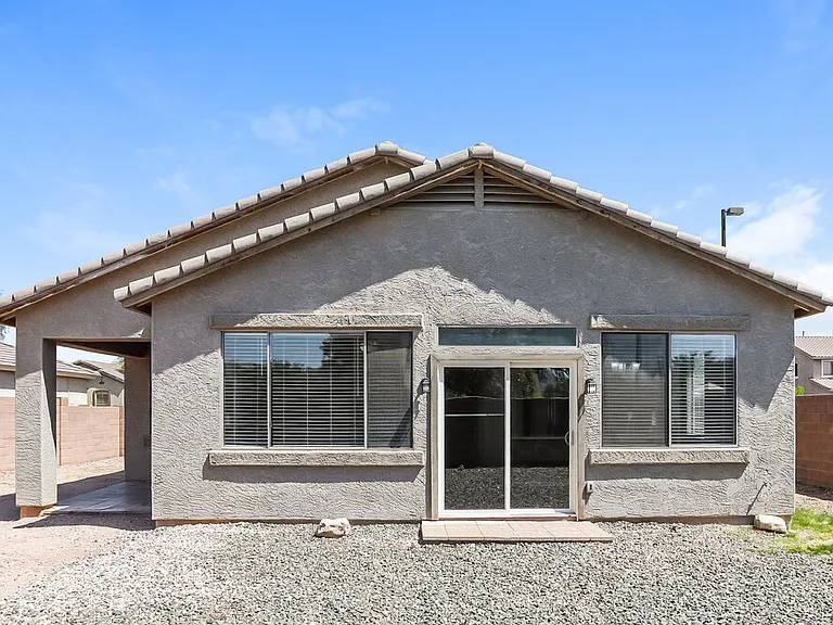 3329 E Powell Ct — Photo 16