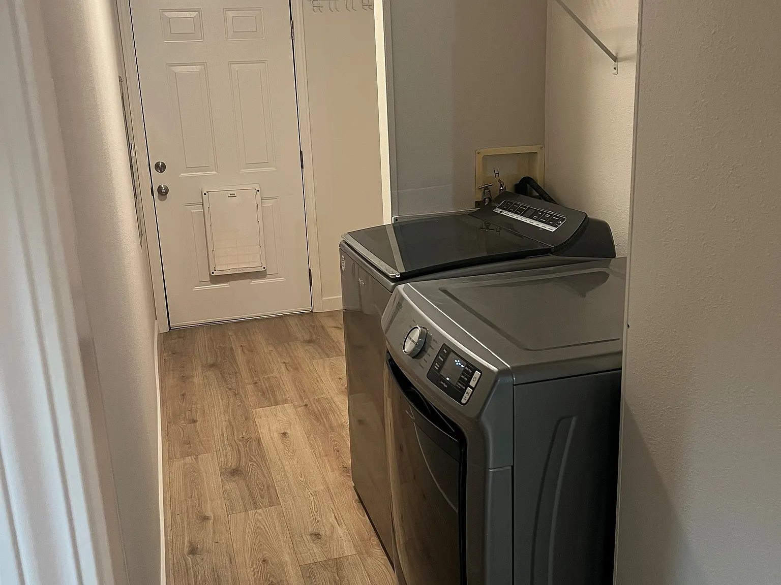 3 bed, 1232 sqft, $3,595 — Photo 4