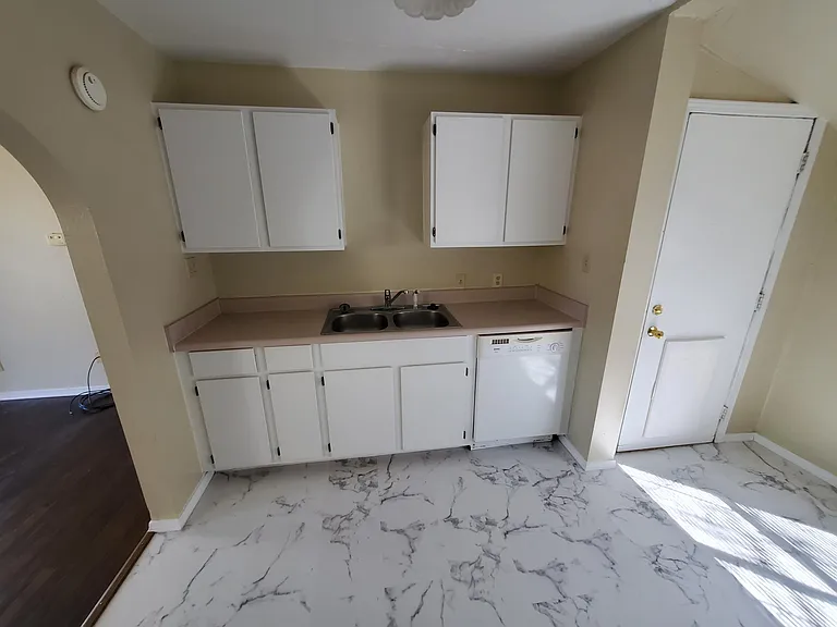 1414 NW Lincoln Ave — Photo 10