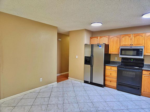 5th image of 482 SW Curry Street SW
