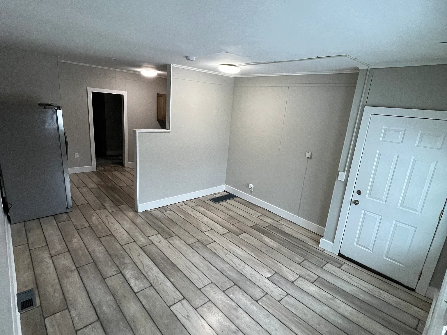 3 bed, 1000 sqft, $1,725 — Photo 3