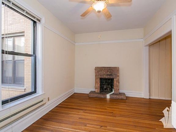4th image of 1220 N Dearborn St APT 03
