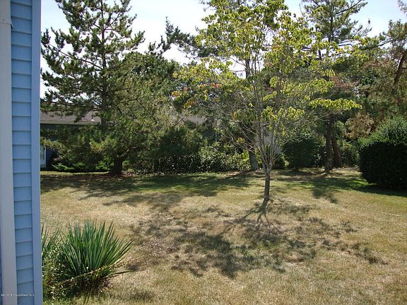 2nd image of 19 Caribou Dr #70