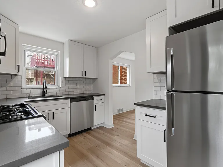118 Ravilla Ave — Photo 10