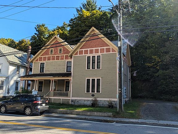 2nd image of 3744 Main St