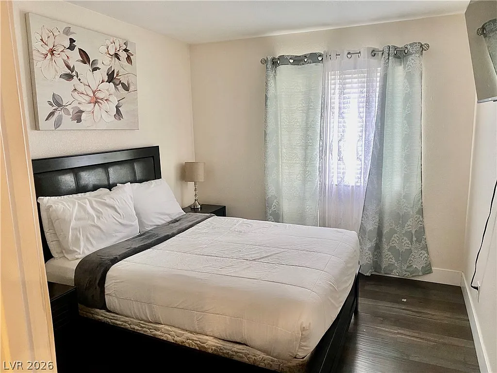 2 bed, 3733 sqft, $2,000 — Photo 3