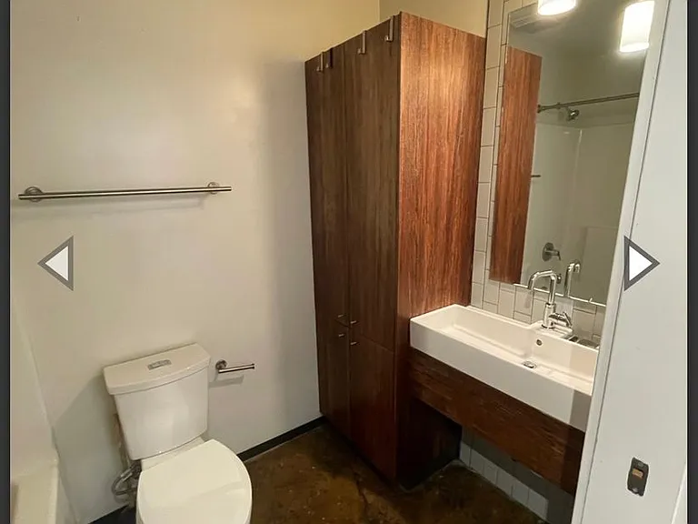 415 Oliver Hill Way — Photo 36
