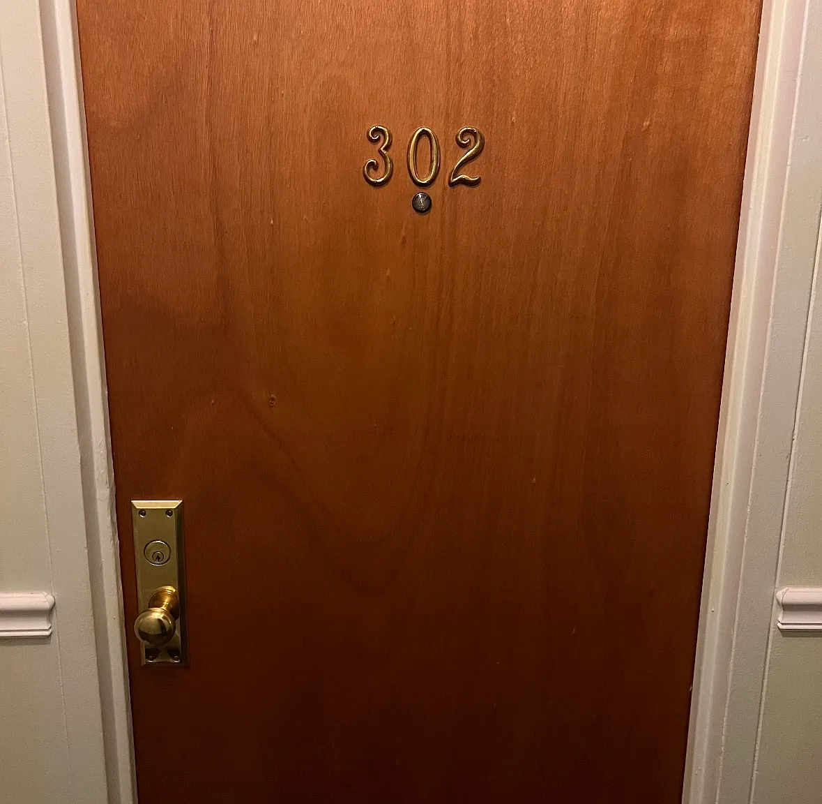 7327 N Rogers Ave — Photo 1