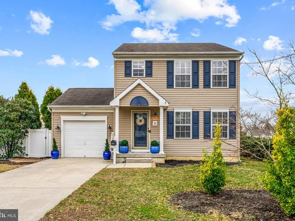 31 Madison Ave, Laurel Springs, NJ 08021