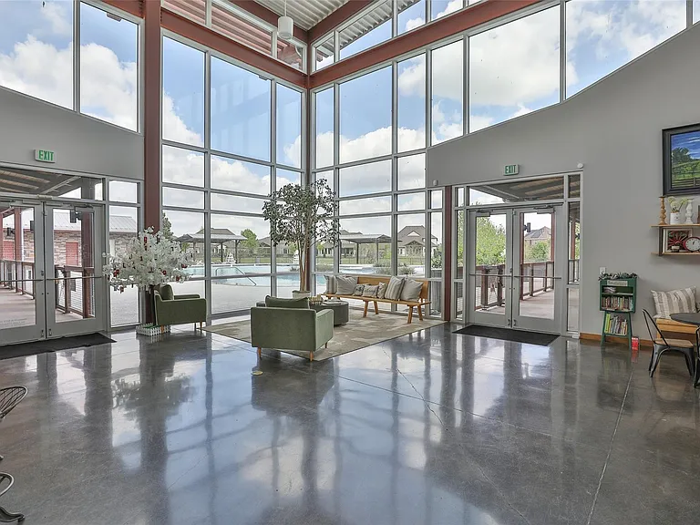 2810 Bluesage Bluff Dr — Photo 44