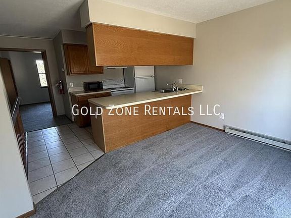 4th image of 2450 Meloy Rd
