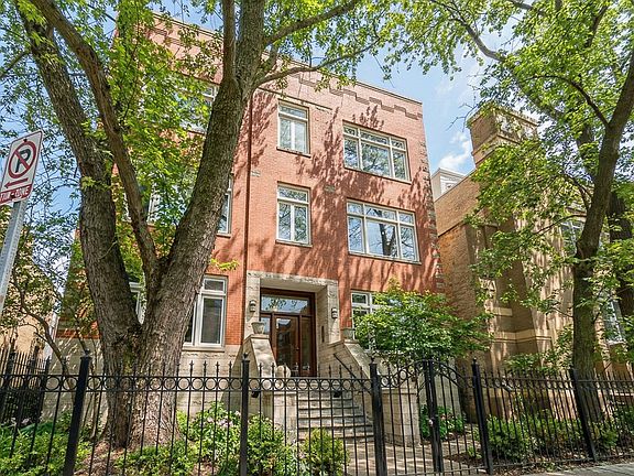 2nd image of 625 W Patterson Ave APT 2W