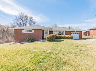 510 Jefferson Dr, Mount Pleasant, PA 15666