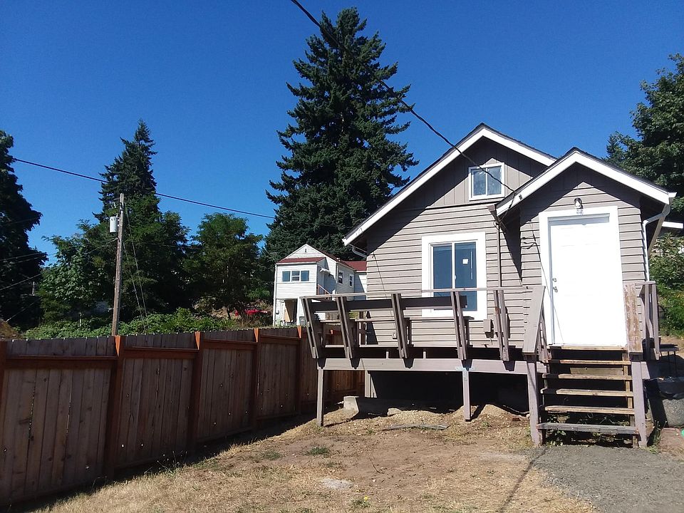 1st image of 121 N Wycoff Ave