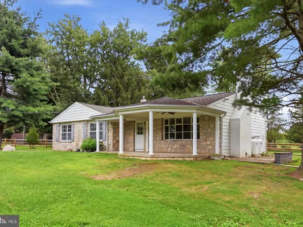 2850 Thompson Rd, Harleysville, PA 19438