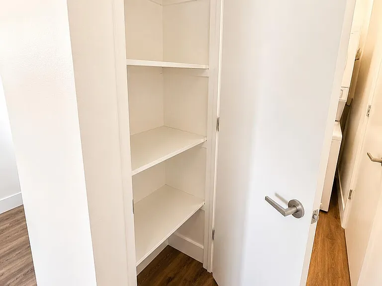 746 W Turney Ave #2 — Photo 10