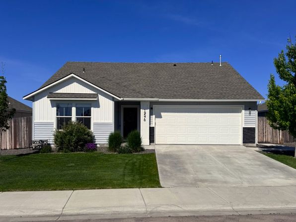 19576 Newhall Pl