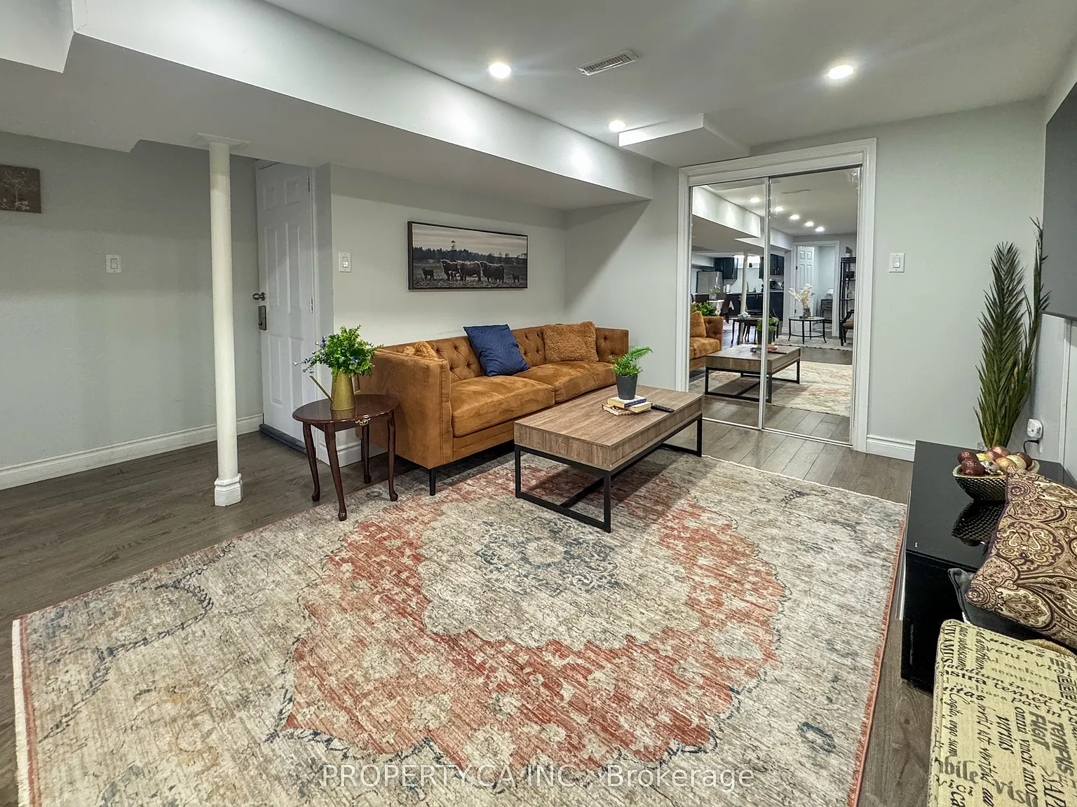 2 bed, $1,900 — Photo 2
