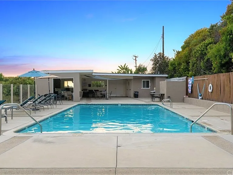 21692 Ocean Vista Dr #B — Photo 21