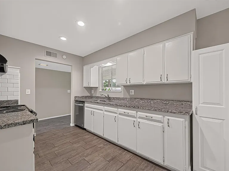 1715 Ramada Dr — Photo 15