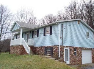 260 Lindsay Rd, Zelienople, PA 16063