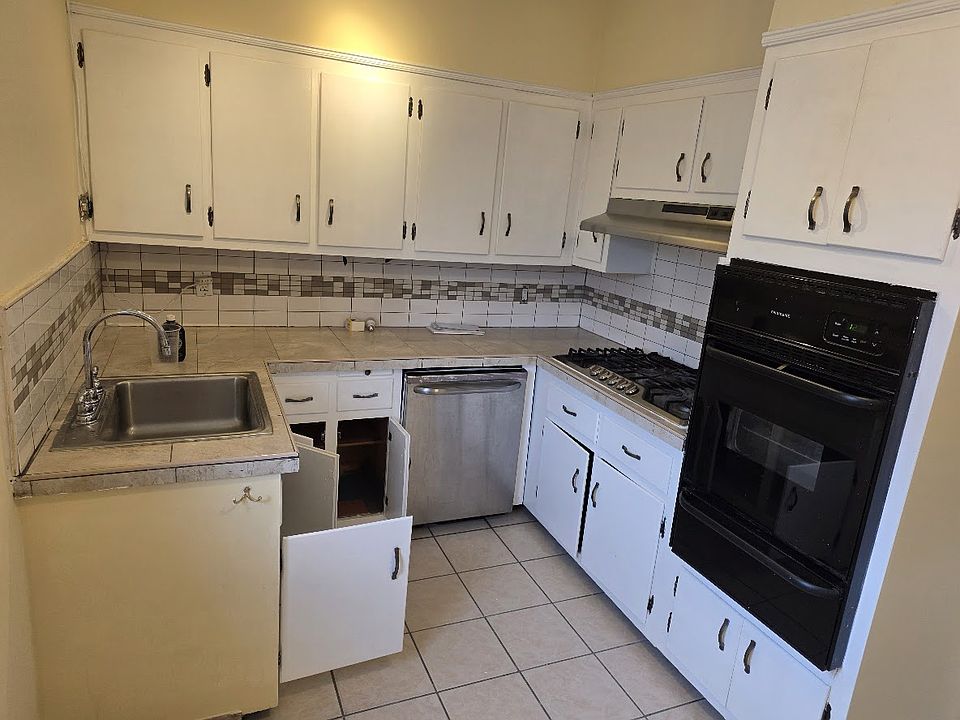 1st image of 5011 193rd St #1