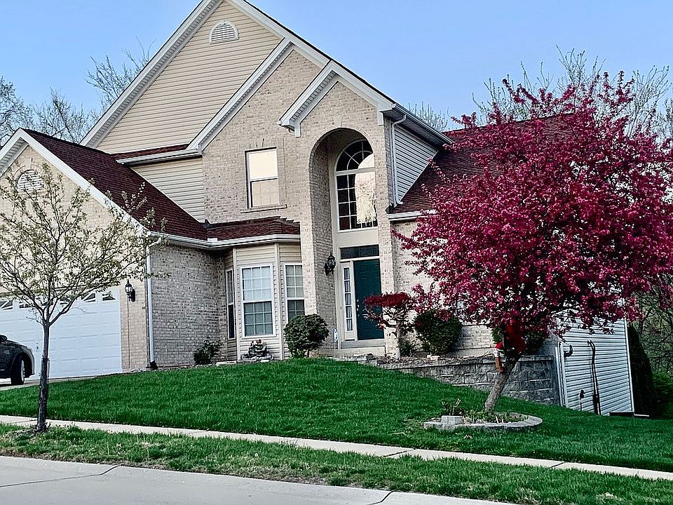 2nd image of 2220 Ameling Manor Dr