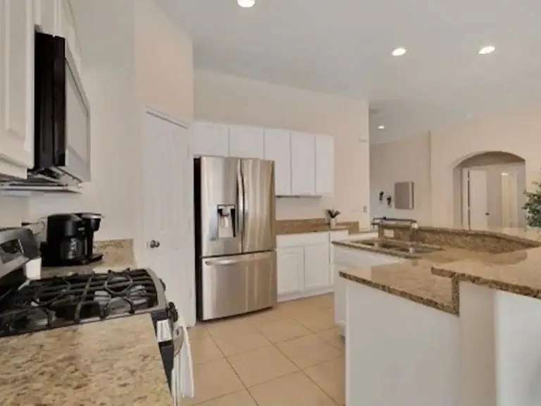 10748 Ocotillo Rd — Photo 18