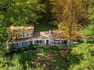 1589 Country Club Dr, Maggie Valley, NC 28751