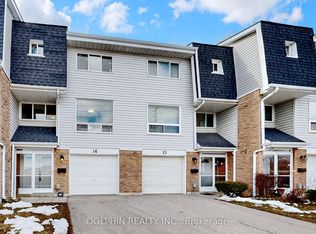 33 Celeste Dr #14, Toronto, ON M1E2V2