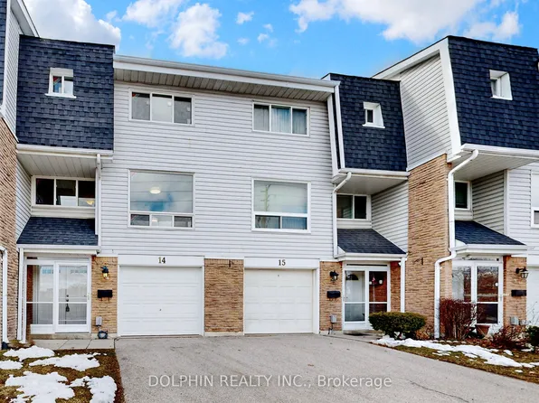 33 Celeste Dr #14, Toronto, ON M1E 2V2