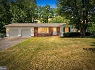 6 Eleanor Dr, Wrightstown, NJ 08562