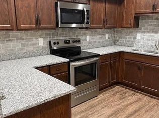 660 Jena Beth Dr #4, Elizabethton, TN 37643