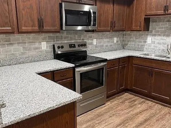 660 Jena Beth Dr #4, Elizabethton, TN 37643