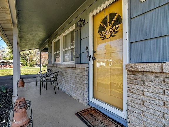 5th image of 3029 Walridge Rd