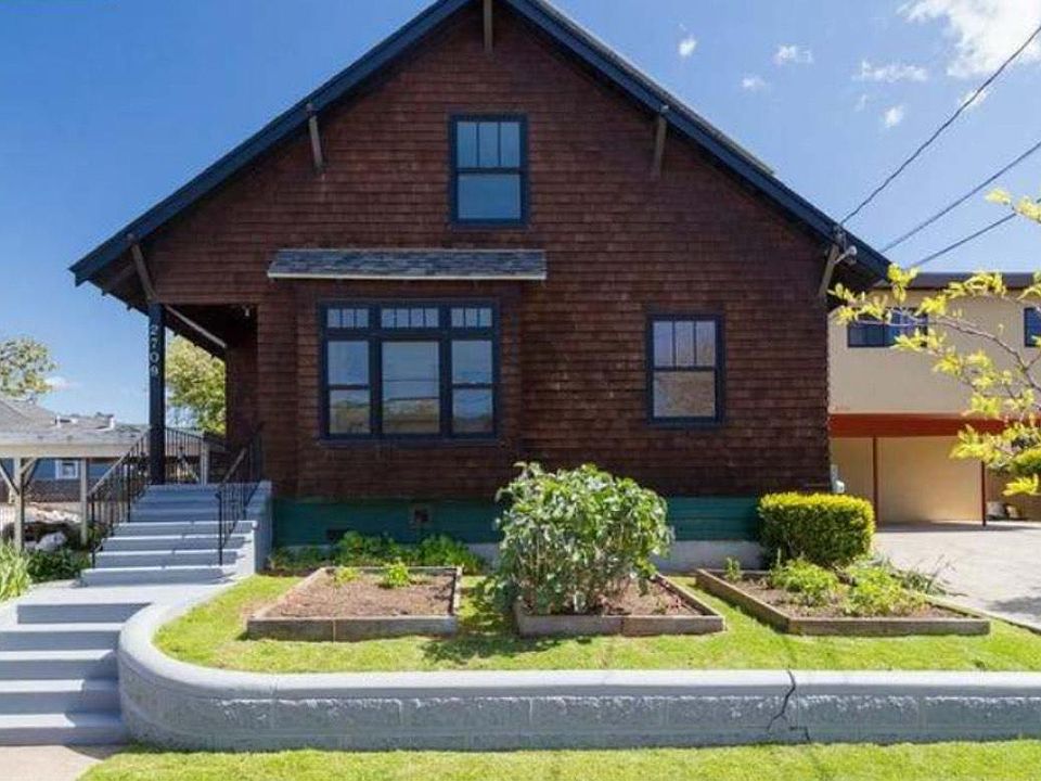 1st image of 2709 McGee Ave #1