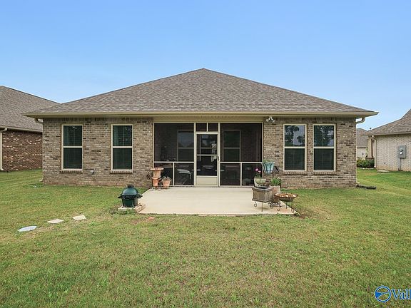 5th image of 104 Midpark Dr