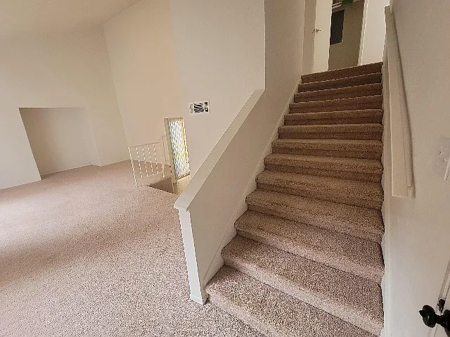 A Private Apt & Townhouse Community — Photo 70
