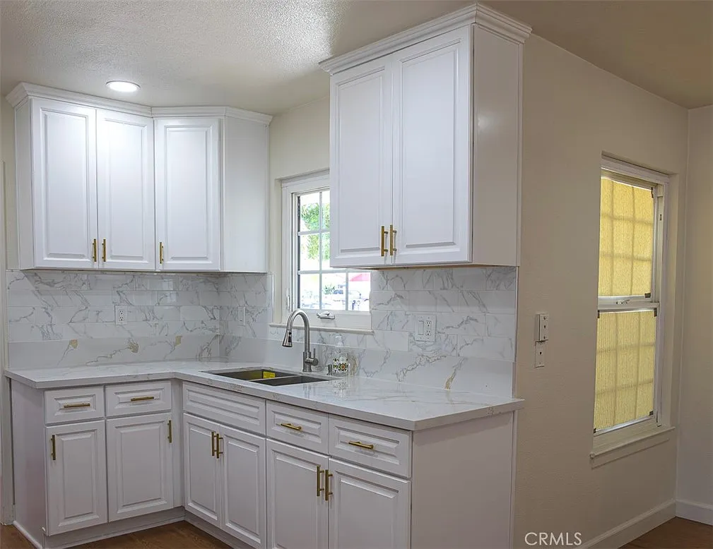 3 bed, 1332 sqft, $3,100 — Photo 3